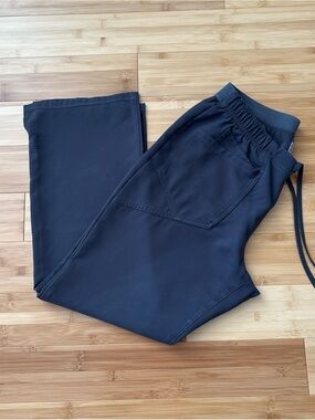 Women’s Careisma Scrub Petite Charcoal Gray Pants Size PM Uniform Scrubs